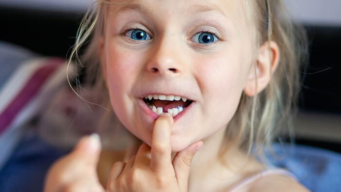 Лечение, профилактика и уход за детскими зубами