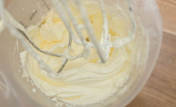 Curd mousse with mandarins 4