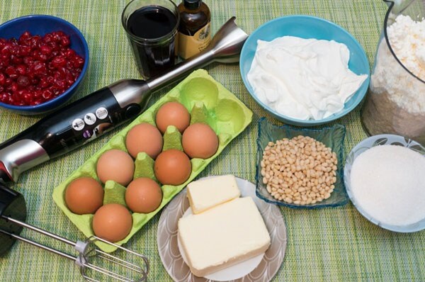 easter cake necessities