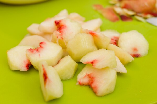 Pear-peach jam slices