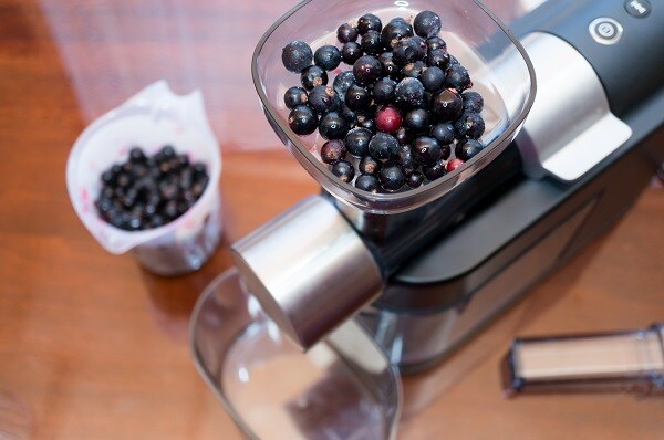 Sambuca with black currant 2