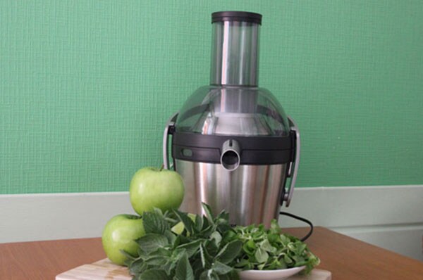 "Mint apple" detox necessities
