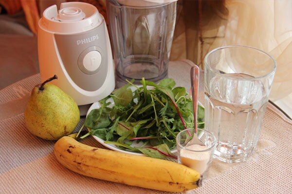 Pear smoothie with soy milk necessities