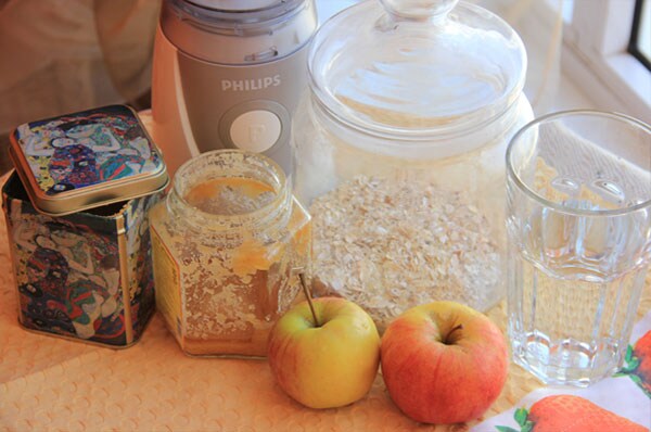 Apple juice with ginger necessities