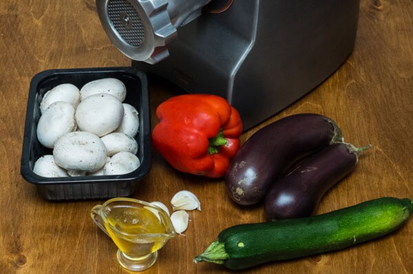 Икра из грибов, кабачков и баклажанов