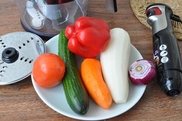 Салат с дайконом и крутонами