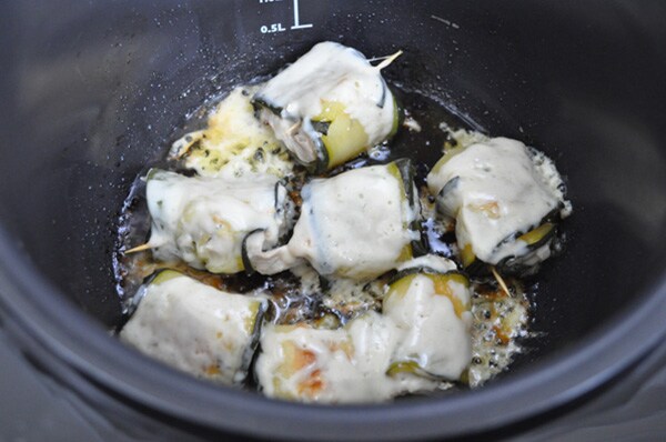Рулетики из цукини и куриной грудки