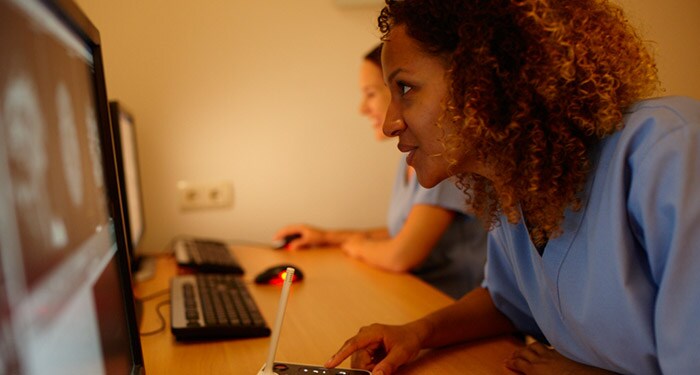 внимательное руководство пациента