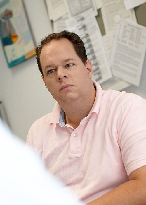 Пациент указывает на сердце