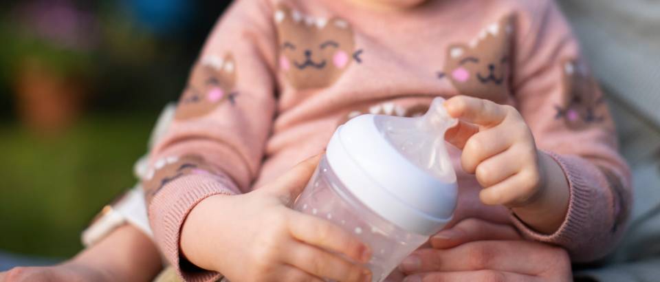 Когда и как правильно давать воду новорожденного: важные рекомендации 