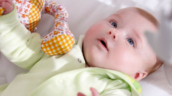 Температура у новорожденного ребенка, как правильно измерить и стоит ли сбивать