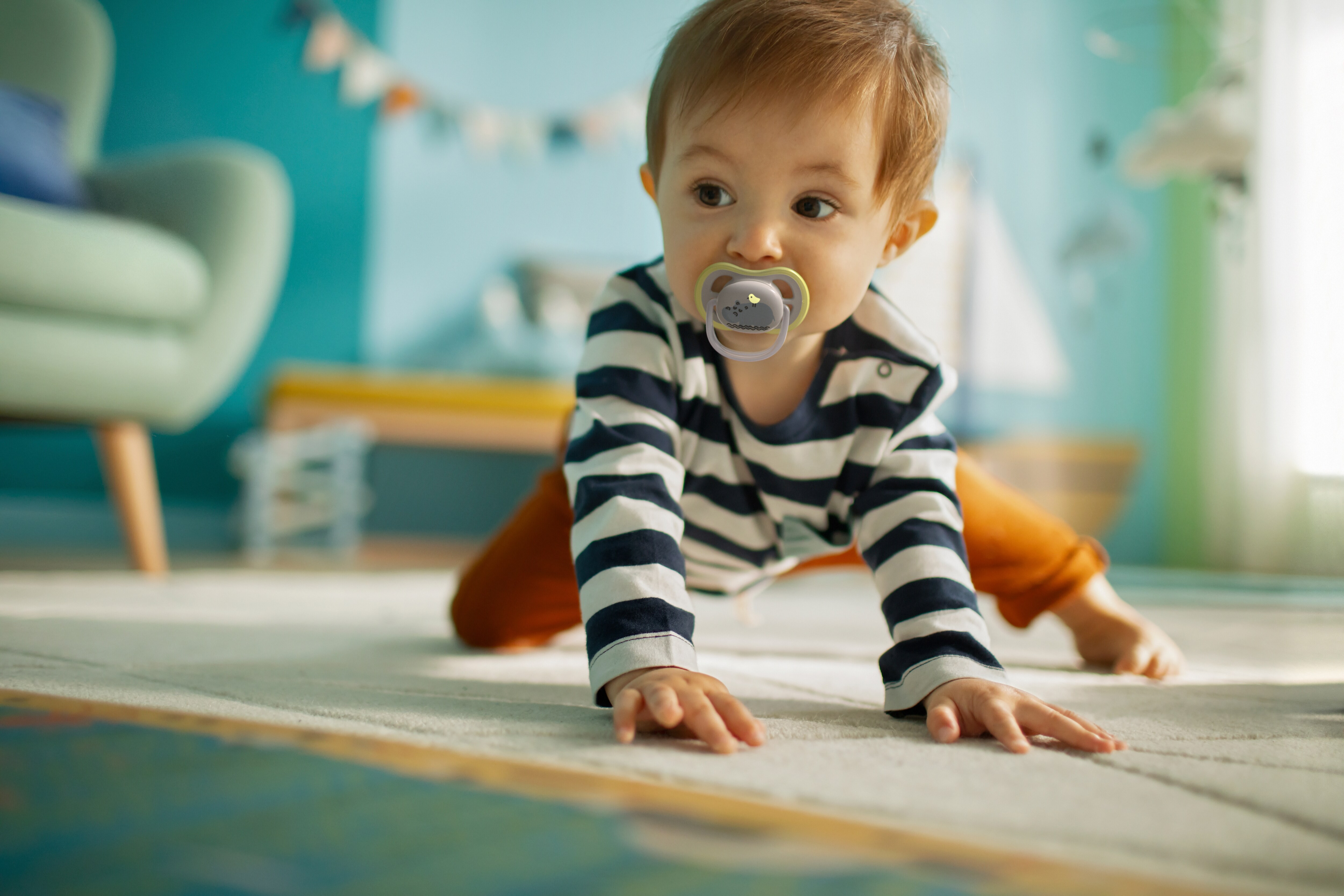 Когда ребенок начинает ползать 