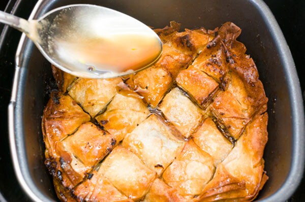 Baklava with pistachios 7