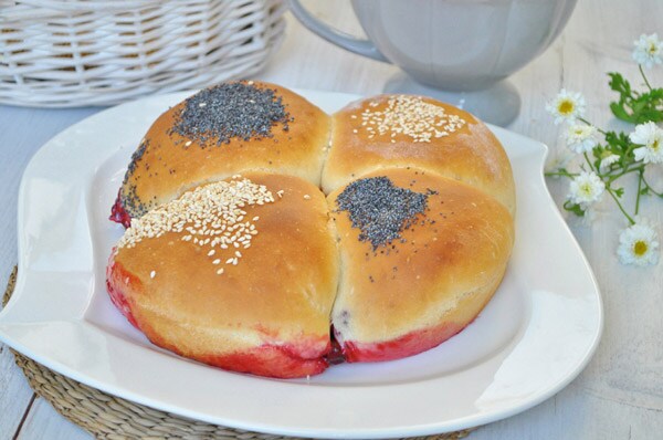 Булочки с клюквой
