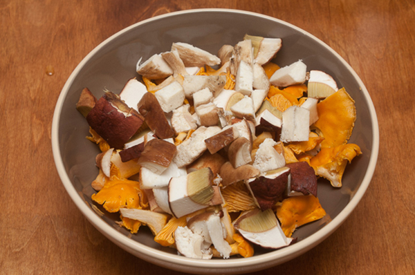 Пирог с лисичками