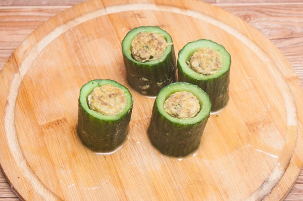 Камбоджийский суп с огурцами