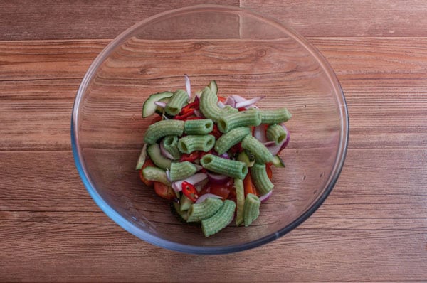 Тайский салат с пенне